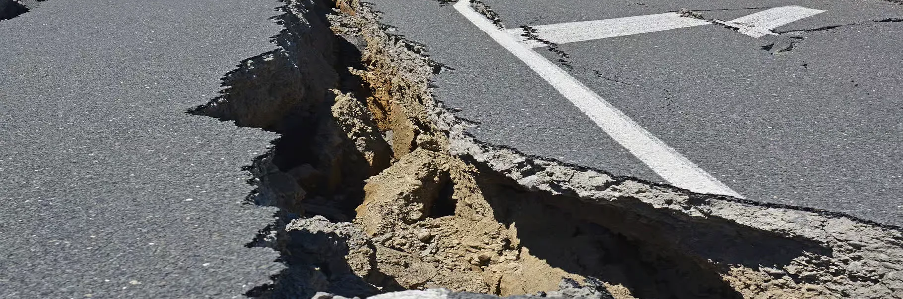 La Terre gronde en France : Pourquoi l'Attestation Sismique au Permis de Construire est cruciale ?